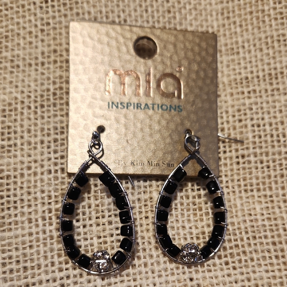 🔥3 For 10🔥 MIA Black and Silver Teardrop Earrings